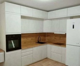 Модульная кухня Бруклин 2.4 x 2 м (Бетон белый) в Яровом - yarovoe.katalogmebeli.com | фото 15