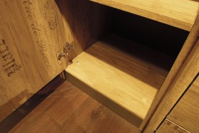 Шкаф для белья «Пилигрим» (Дуб Каньон светлый, Фон серый) в Яровом - yarovoe.katalogmebeli.com | фото 5