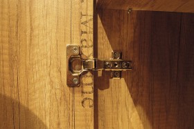 Шкаф для белья «Пилигрим» (Дуб Каньон светлый, Фон серый) в Яровом - yarovoe.katalogmebeli.com | фото 6