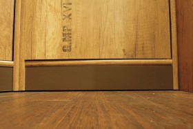 Шкаф для белья «Пилигрим» (Дуб Каньон светлый, Фон серый) в Яровом - yarovoe.katalogmebeli.com | фото 7